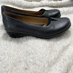 SOFTSPOTS PRESLEY Black Wedge Women's Shoe sizes 8.5 WW #717301 EUC Worn 2 x’s